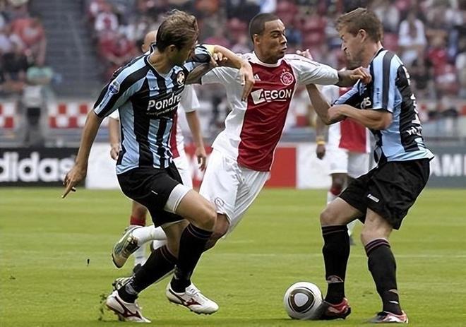 续三轮保持 续三轮保持