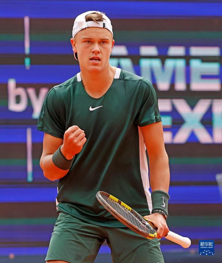 成为场上的 成为场上的